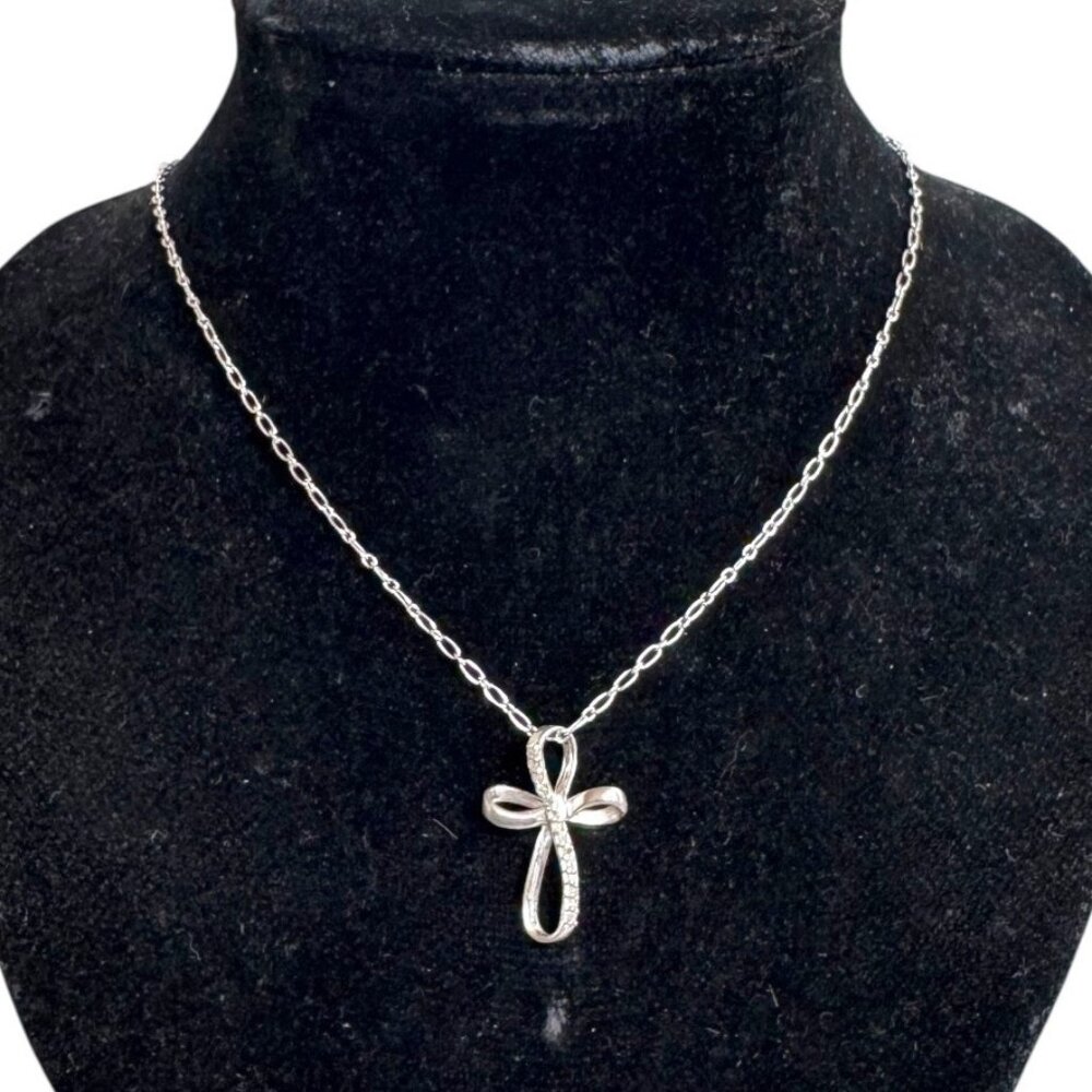 Vintage Estate Twisted Sterling Silver 925 Italy Cross Pendant Necklace 17"